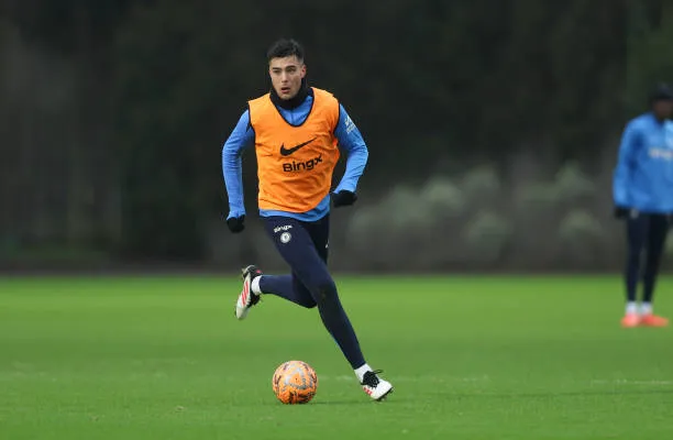 Aaron Anselmino en Chelsea. (Chris Lee – Chelsea FC/Chelsea FC via Getty Images)
