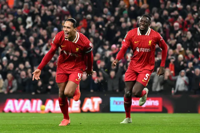 Van Dijk está siendo una de las figuras de Liverpool en esta temporada.