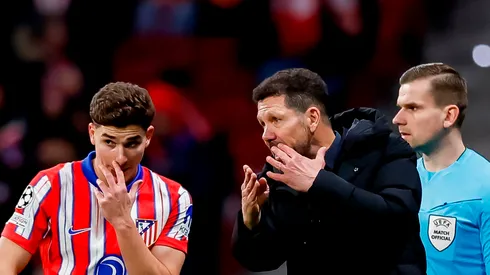Los elogios a Simeone de un delantero que siguió Atlético de Madrid para acompañar a Julián Álvarez