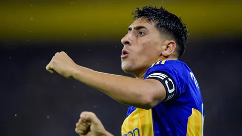 Miguel Merentiel celebrando el primero de Boca.