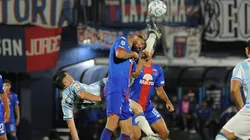 Tigre derrotó a Racing en Victoria.