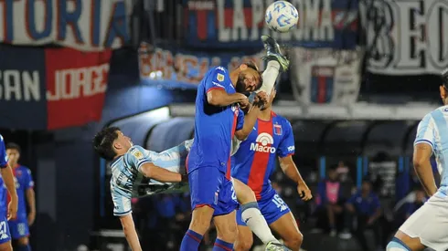 Tigre derrotó a Racing en Victoria.