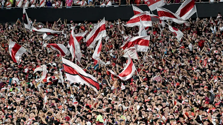 Los hinchas de River criticaron a un histórico.
