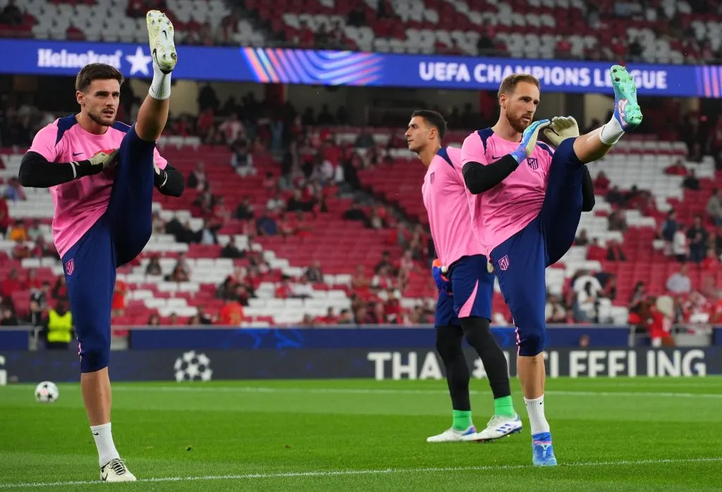 Oblak, Musso y Gomis; los tres arqueros a disposición de Simeone.