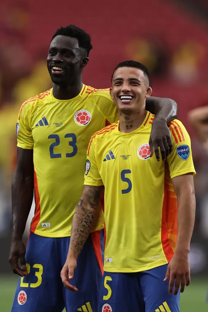 Davinson Sanchez y Kevin Castaño. (Foto: Getty).