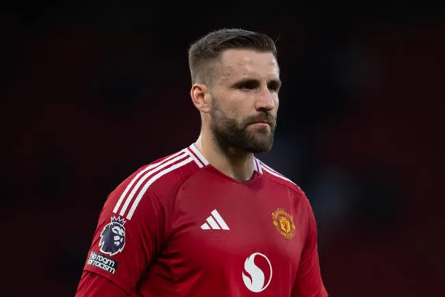 Luke Shaw apenas ha podido jugar en estos años.