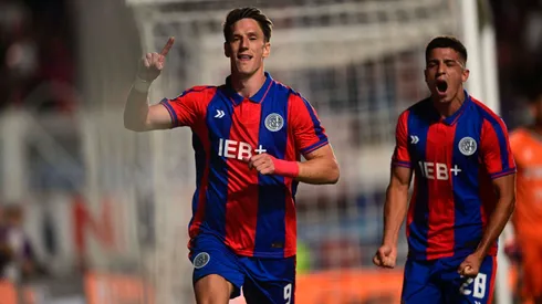 Andrés Vombergar marcó un doblete en el último partido de San Lorenzo.