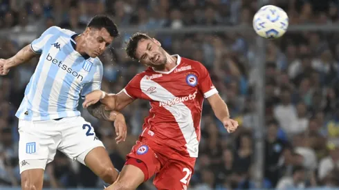 Argentinos le ganó a Racing y lo dejó en jaque para la final de la Recopa Sudamericana
