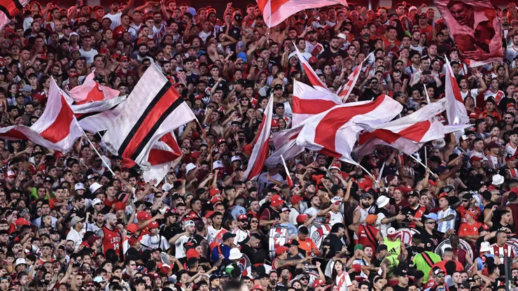 Los hinchas de River en el duelo ante Lanús.