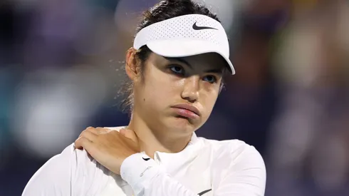 El llanto de la tenista Emma Raducanu en pleno partido al descubrir a su acosador en primera fila