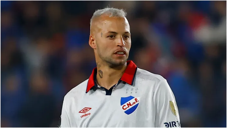 Nicolás López