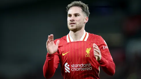 Alexis Mac Allister en un partido de Liverpool.