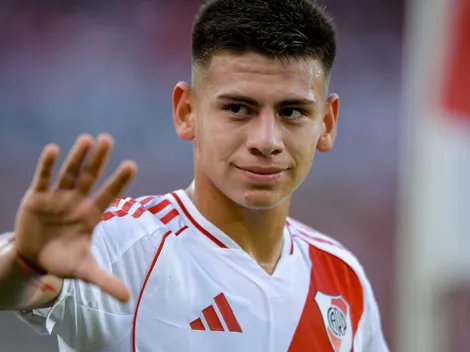 El Diablito Echeverri viaja para sumarse al Manchester City