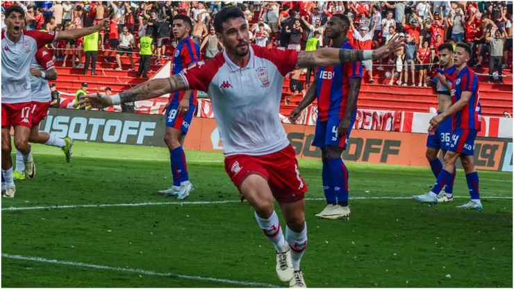 Fabio Pereyra marcó el primer tanto del clásico