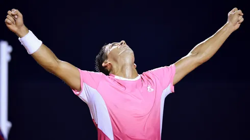 Sebastián Báez celebrando en Brasil.