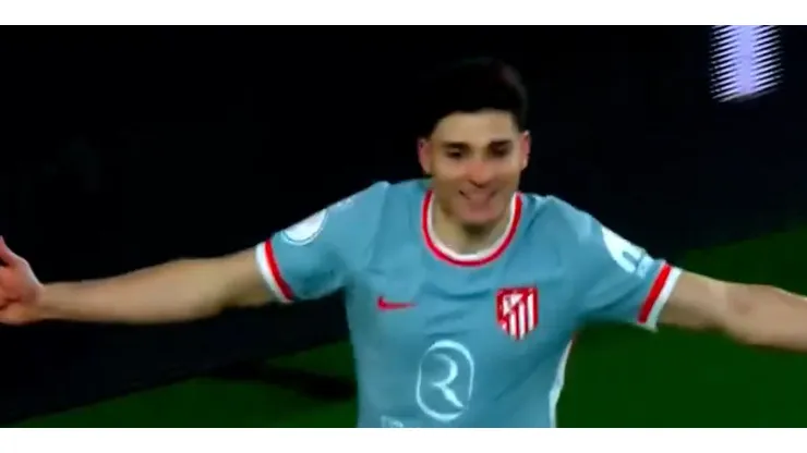 El festejo de Julián Álvarez.