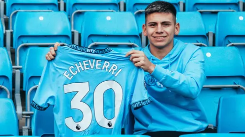 Claudio Echeverri, nuevo jugador del Manchester City.