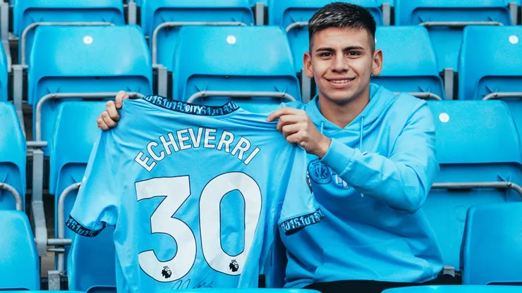 Claudio Echeverri, nuevo jugador del Manchester City.