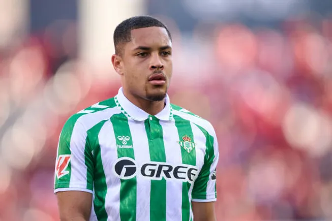 Betis tendría su compensación para facilitar la salida de Vitor Roque a Palmeiras.