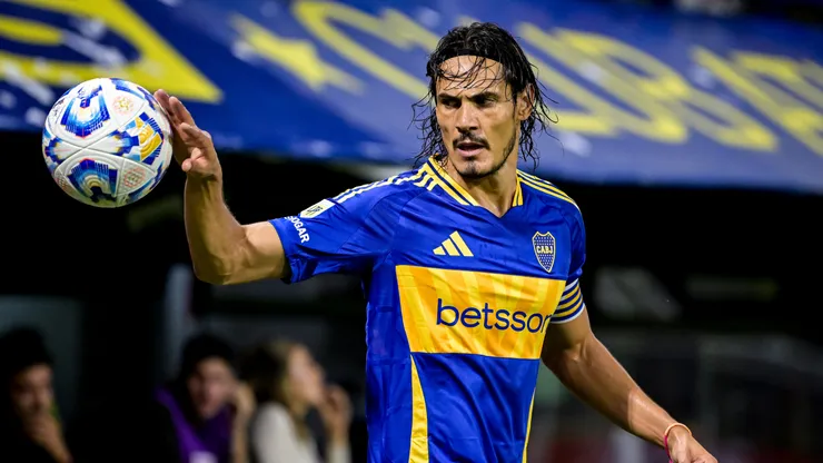 Edinson Cavani abrió la cuenta para Boca.