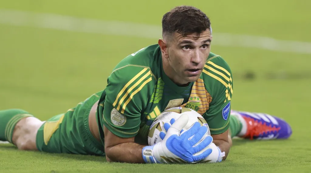 Dibu Martínez, el arquero del momento.