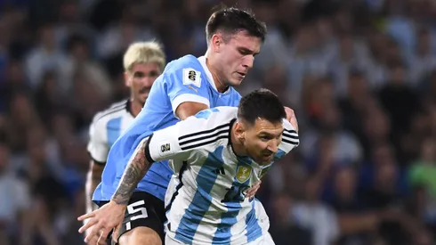 Ugarte contra Messi en Eliminatorias.