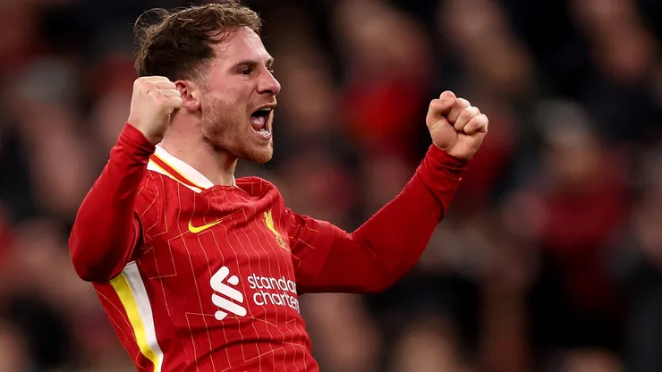 Alexis Mac Allister hizo un golazo para Liverpool.