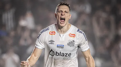 Julio Furch, sin escalas de Banfield al Regional de La Pampa