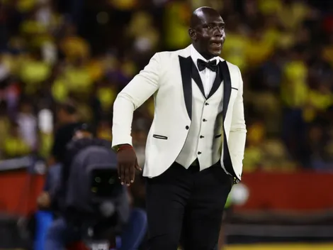 El DT que goleó al Corinthians de Ramón Díaz y fue tendencia por su particular vestimenta