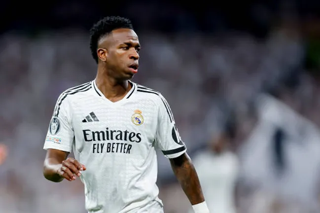 Vinicius es un jugador especial, diferente, moderno, según Pires.