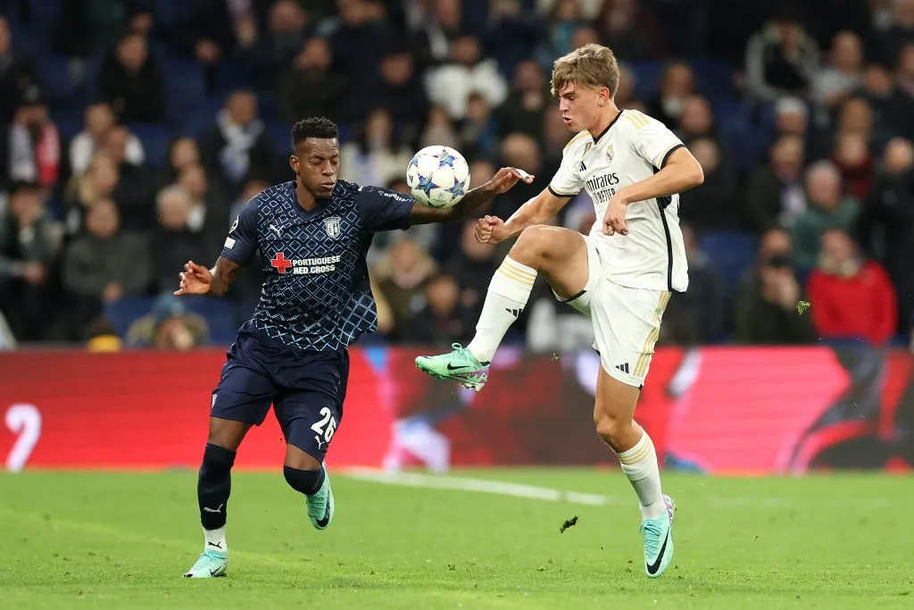 Nico Paz debutó en Real Madrid de la mano de Ancelotti, por Champions League y ante Sporting Braga.