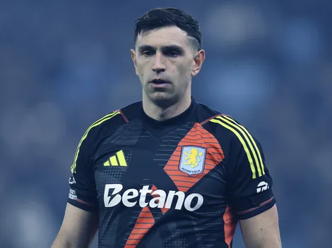 Por qué no juega Dibu Martínez en Aston Villa vs. Brentford por la Premier League