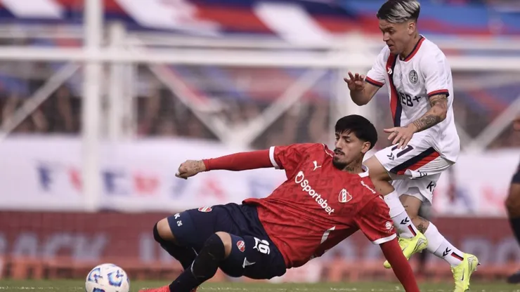 San Lorenzo e Independiente se enfrentan en el Nuevo Gasómetro.