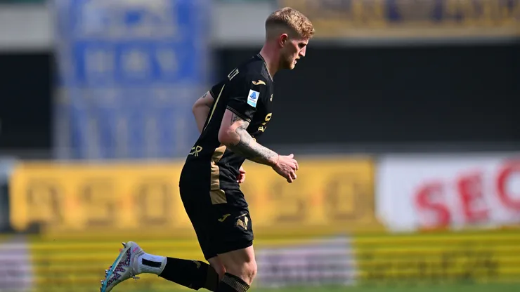 Nicolás Valentini, defensor de Hellas Verona.