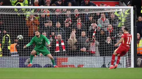 PSG avanzó por penales en Anfield.
