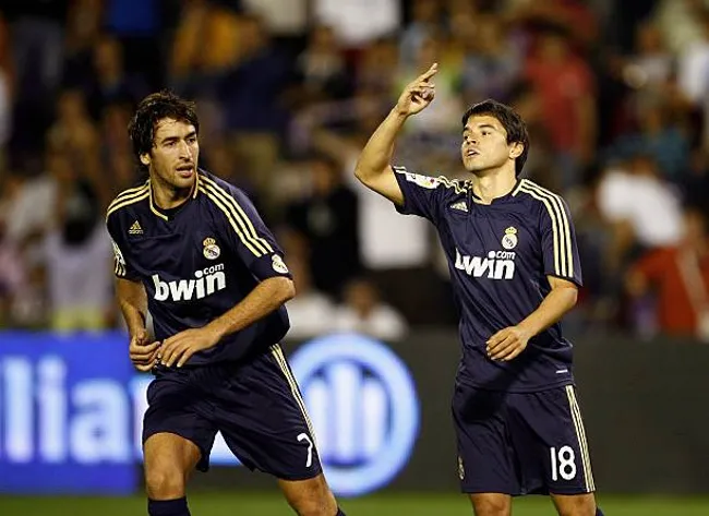 Raúl González, un jugador que Saviola respetaba y admiraba.