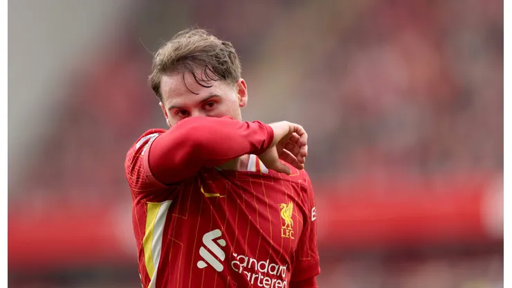La reacción de Alexis Mac Allister al ser reemplazado en Liverpool ante PSG