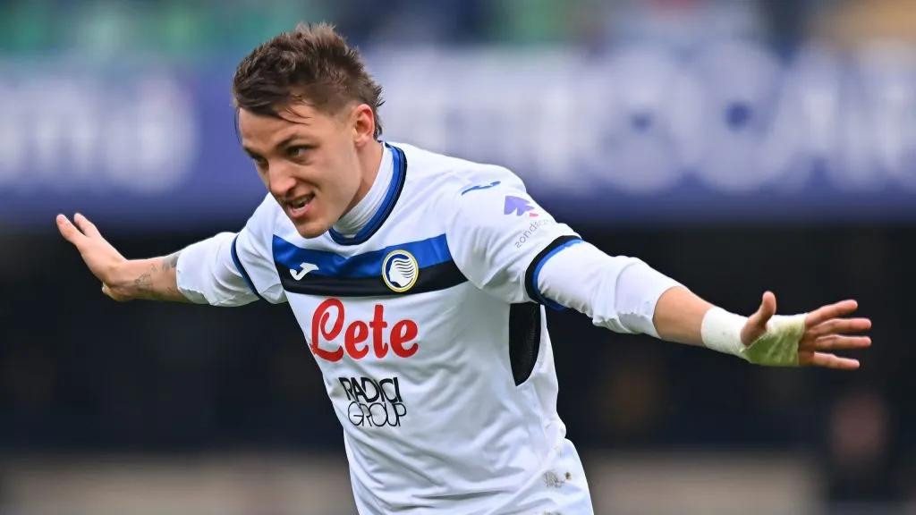 Mateo Retegui festejando un gol en Atalanta.