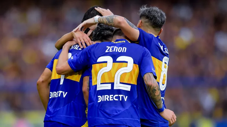 Los jugadores de Boca celebrando un gol ante Defensa y Justicia.