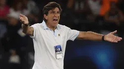 El equipo de Gustavo Costas busca un triunfo vital en busca de la clasificación a la siguiente fase.