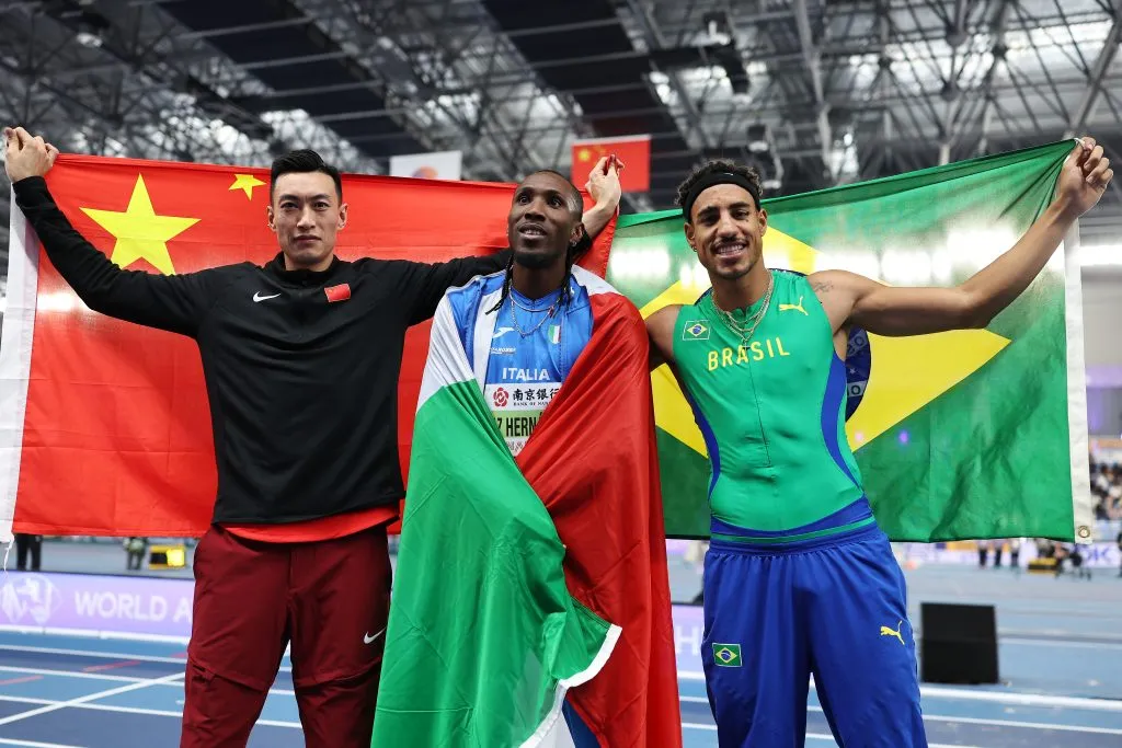 El podio que no pudo ser en el salto triple.