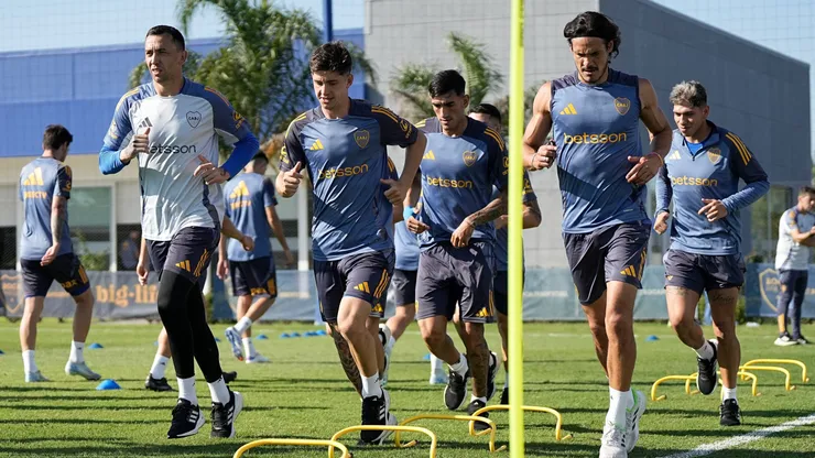 Las primeras decisiones de Herrón como DT de Boca: el jugador que vuelve a la acción y los tres que bajan a Reserva