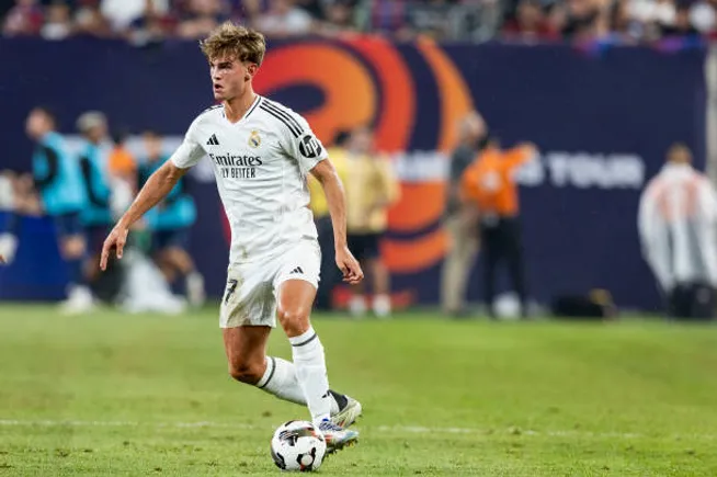 Real Madrid tiene cláusula de recompra en caso de querer repatriar a Nico Paz.