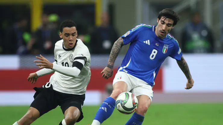 Sandro Tonali y Jamal Musiala en el último Italia - Alemania.