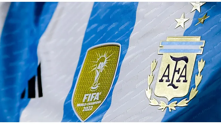 Por qué Argentina juega sin el parche de campeón del mundo hoy contra Brasil