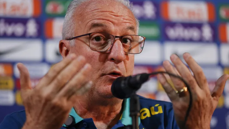 Un ex Selección de Brasil que hizo escuela con Simeone es candidato a reemplazar a Dorival Júnior