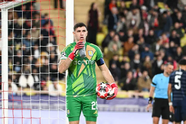 Los arqueros vuelven a ser señalados en el reglamento IFAB.