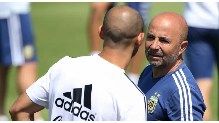Jorge Sampaoli junto a Javier Mascherano en 2018.