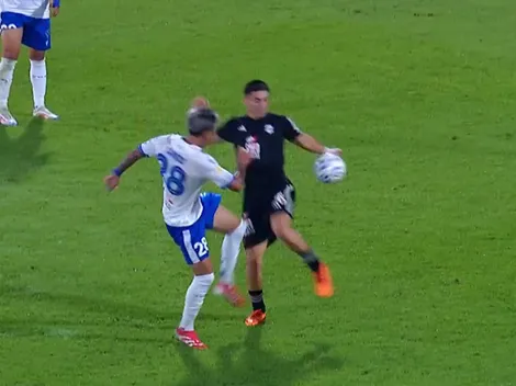 El penal que no le cobraron a Vélez contra Riestra que hizo estallar a Guillermo Barros Schelotto