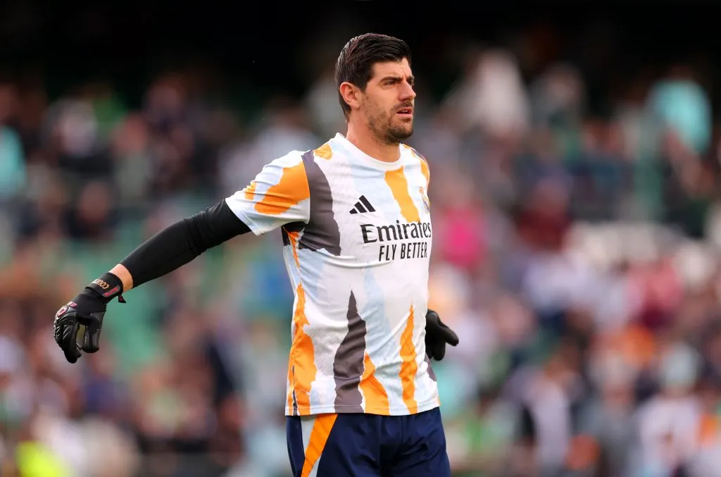 Thibaut Courtois criticó a sus compañeros post eliminación. (Fran Santiago/Getty Images)